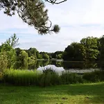 Отель Am Park *